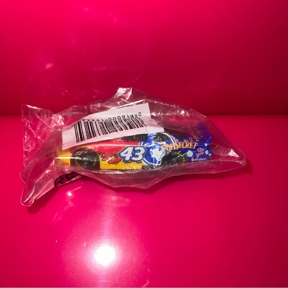 Richard Petty Pop Secret #43 NASCAR 1:64 Promo Vintage New Sealed - Picture 4 of 6
